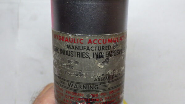 ACCUMULATOR, HYDRAULIC P/N 114HS133-8 - Image 8