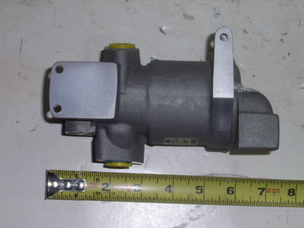 PUMP ASSY P/N 578R904H04 - Image 4