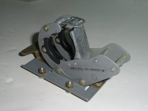 BRACKET PN FDC3835-33 - Image 2