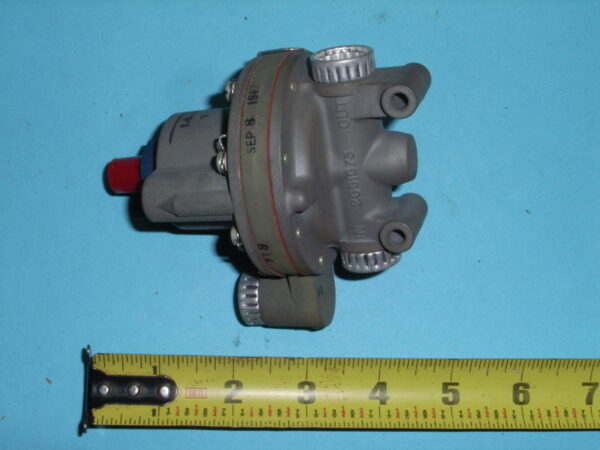 VALVE PN 2670116 - Image 2