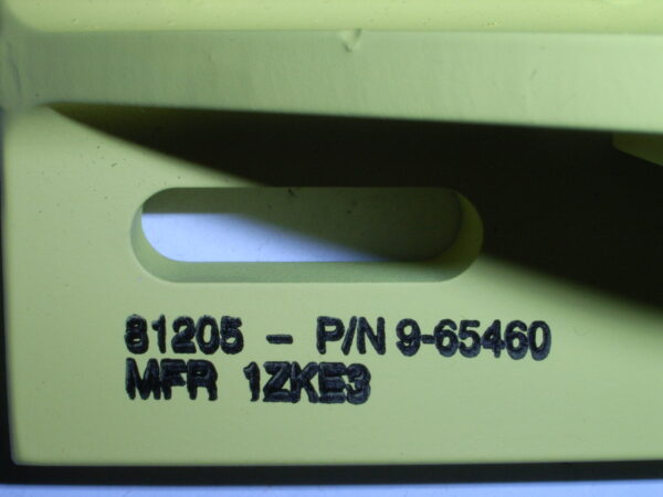 BRACKET ASSY DOOR P/N 9-65460 - Image 4