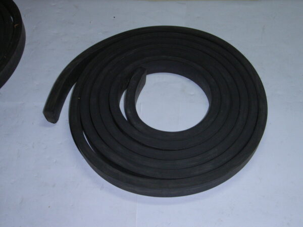 RUBBER STRIP P/N MILR 15624