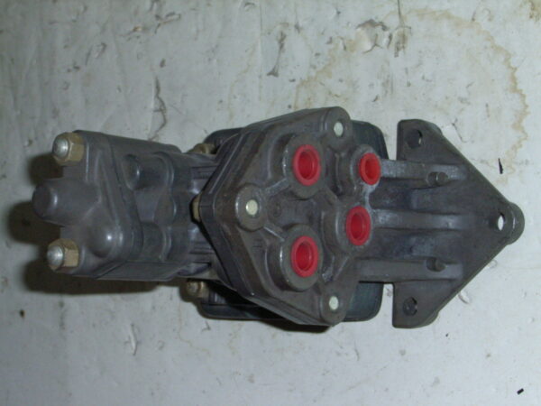 VALVE P/N P59567-3 - Image 3