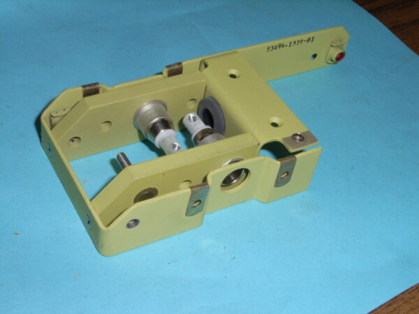 LAMP HOLDER  PN 1319-81 - Image 3